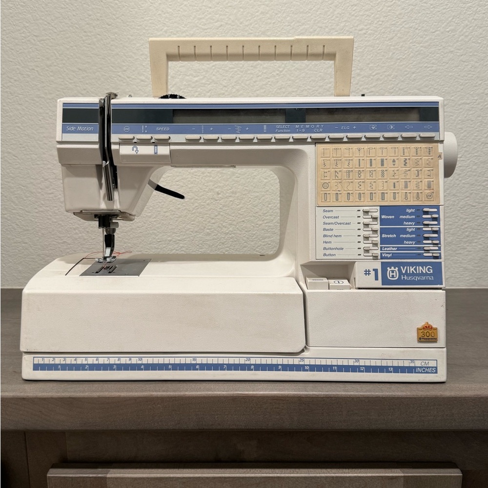 White and Blue Sewing Machine

ONLY ZIG ZAG